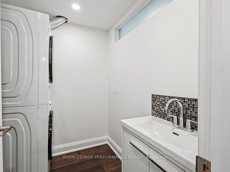 180 Roger Rd — Photo 40