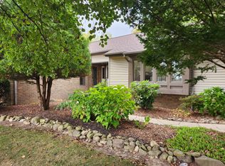 2168 Center Rd, Avon, OH 44011