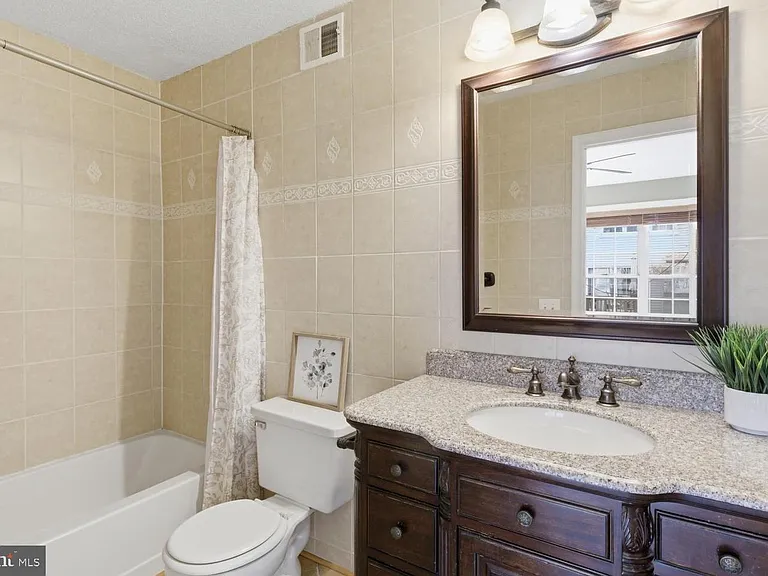 Wedgeway Ct — Photo 12