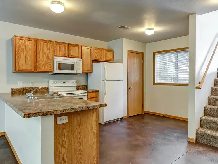 Conifer Creek Townhomes — Photo 2