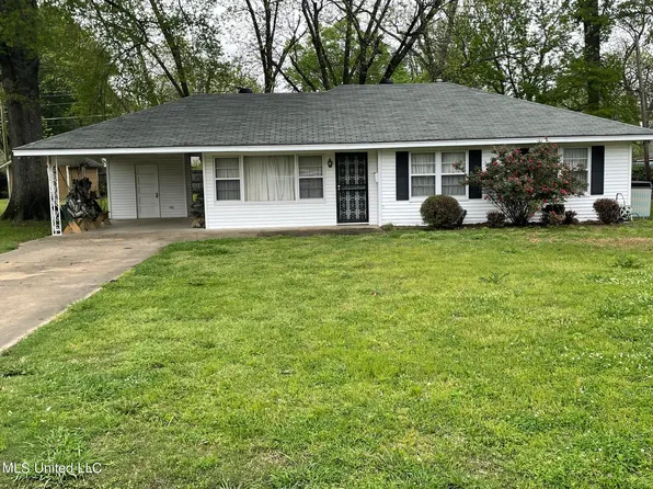 306 Cypress St, Hollandale, MS 38748