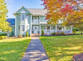 1120 Steeplechase Dr, Morgantown, WV 26508