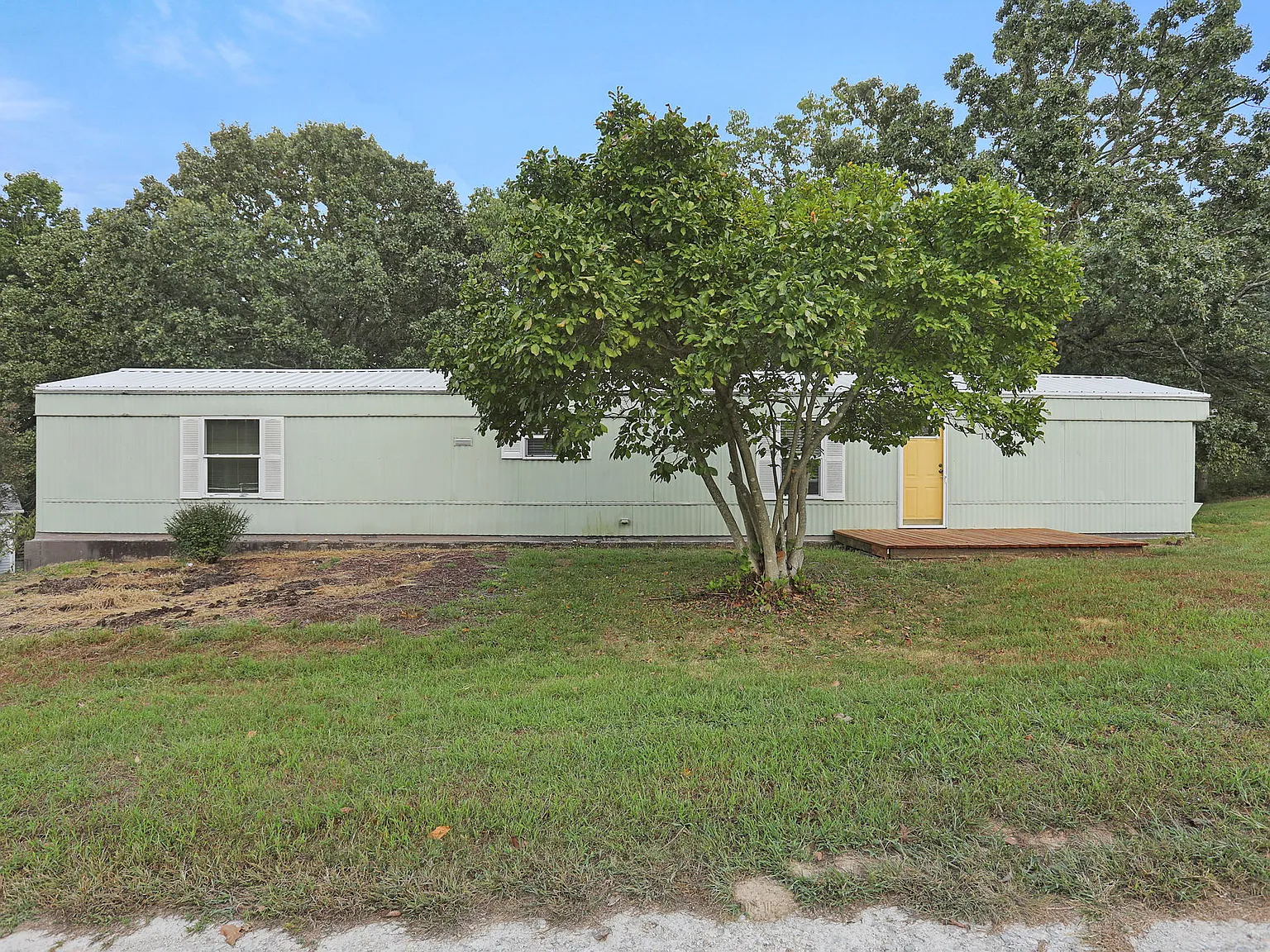 3 bed, 1500 sqft, $1,550 — Photo 1