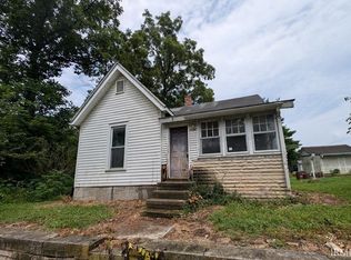 8558 W Walnut St, Stinesville, IN 47464