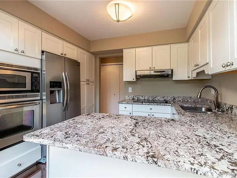 4203 Breckenridge Dr — Photo 3