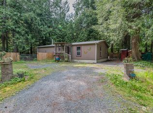 542 Sprague Valley Dr, Maple Falls, WA 98266