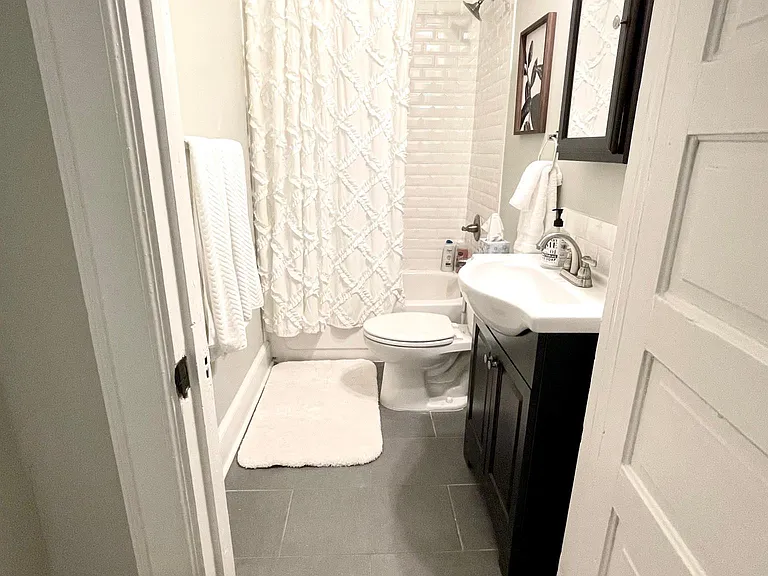 1015 N Buchanan Blvd #B — Photo 14