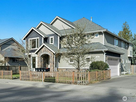 3rd image of 2302 NE 28th Street