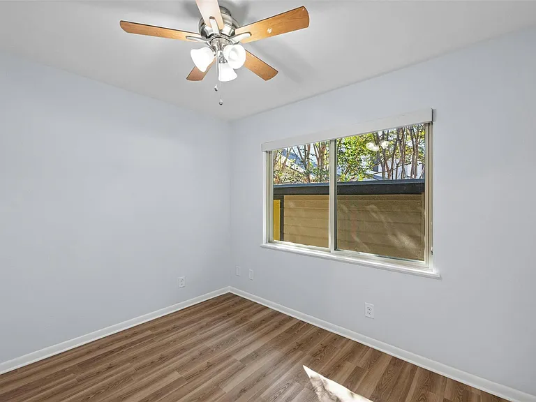 3713 Menchaca Rd #A — Photo 17