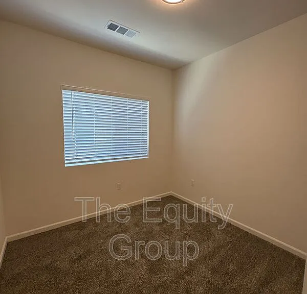 735 S Pinkham #105 — Photo 22