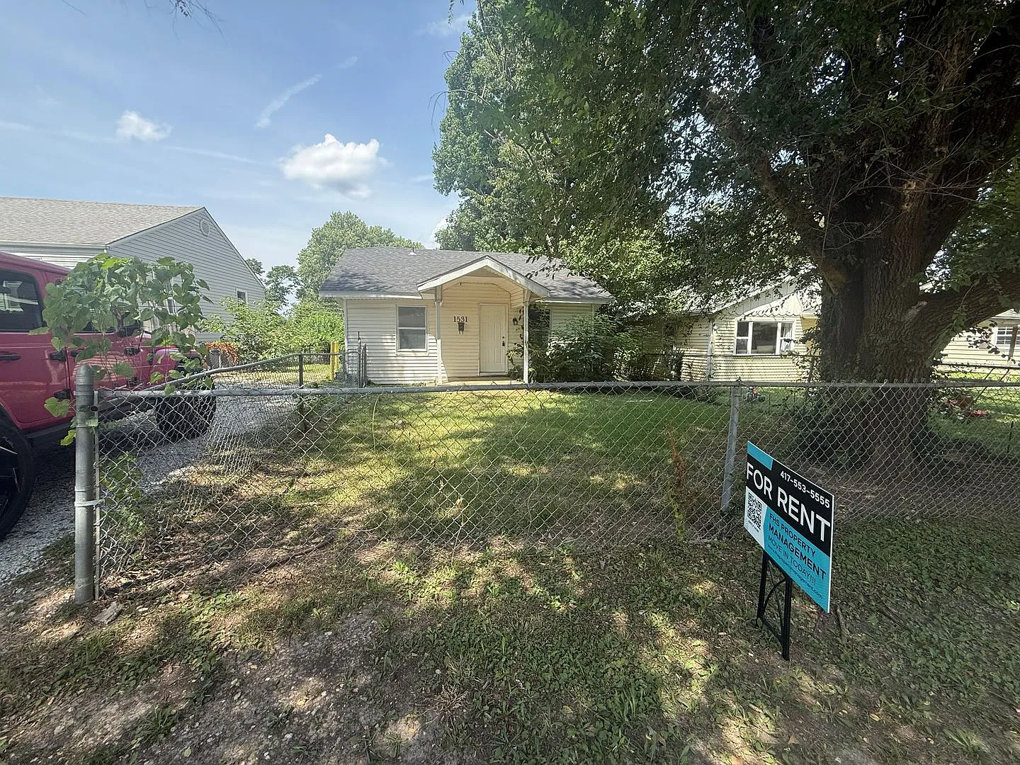 Available now 2 bedroom 1 bath home!! — Photo 2