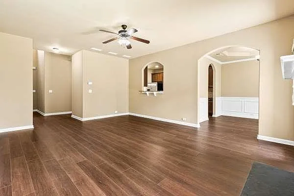 3920 Lake Manor Way — Photo 11