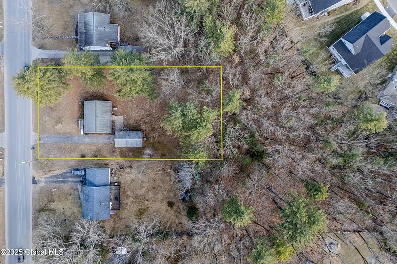 2nd image of 18 Hathorn Boulevard