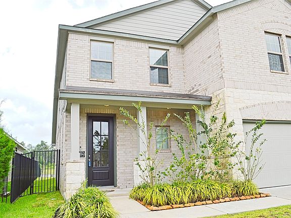 3rd image of 13146 Rowan Green Dr
