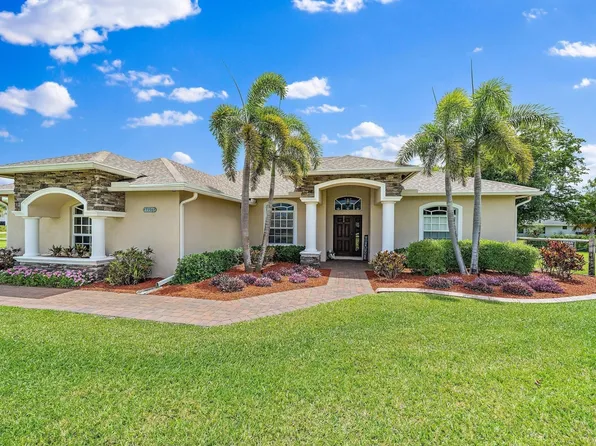 7796 165th St N, Palm Beach Gardens, FL 33418