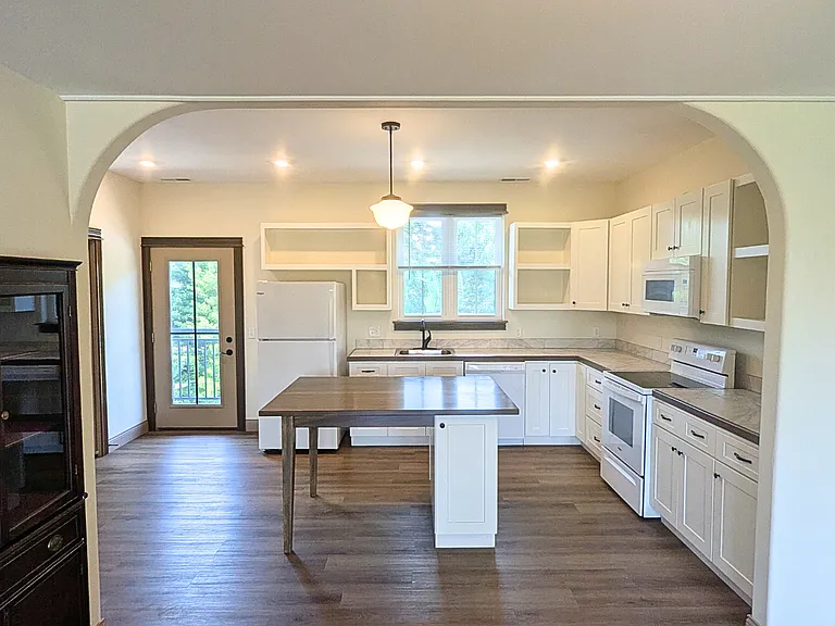 3489 S Constance Ave — Photo 7