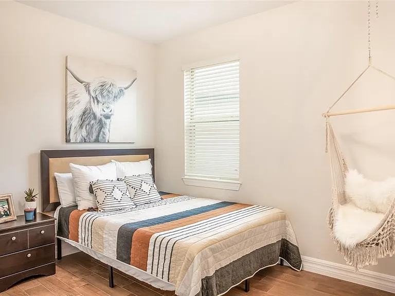 13877 Carlow Park Dr — Photo 6