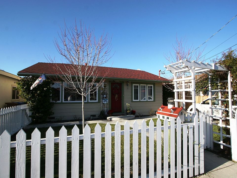 27 Encina Ave. Monterey, CA