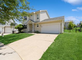 5805 Sterling Trce, Des Moines, IA 50320