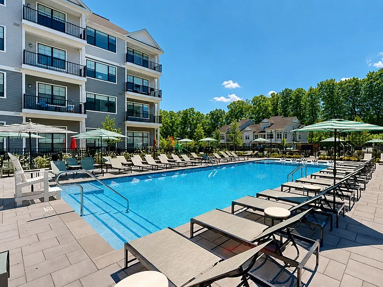 Woodbrook at Randolph — Photo 38