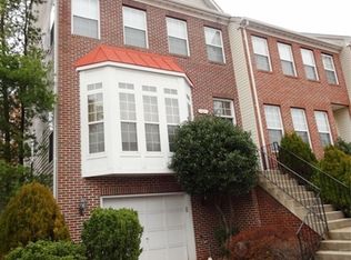 14682 Seasons Dr, Centreville, VA 20120