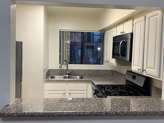 3rd image of 311 N Belmont St