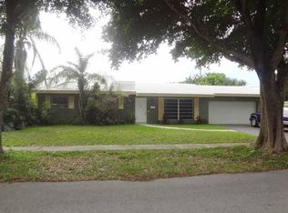 1111 NW 74th Ter, Plantation, FL 33313