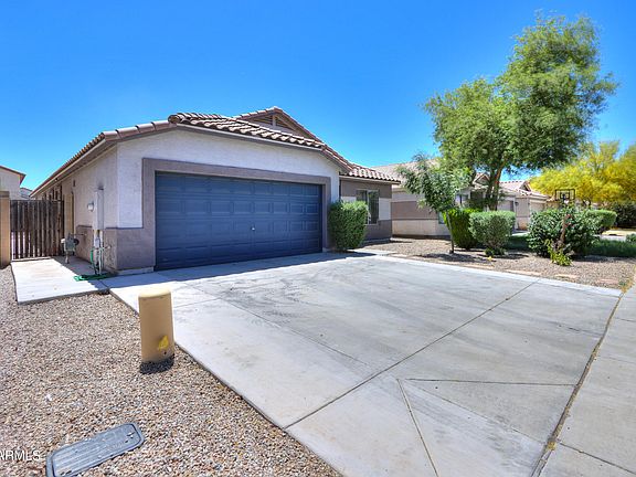 3rd image of 45495 W DIRK Street