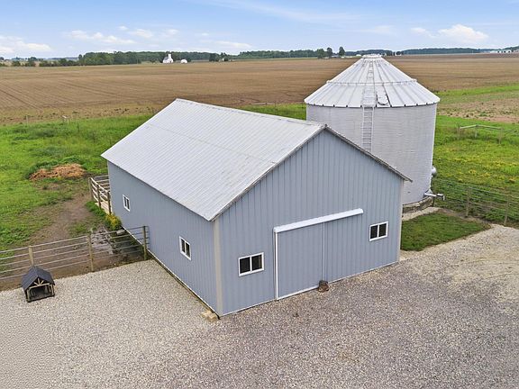 4th image of 1220 Schaadt Rd