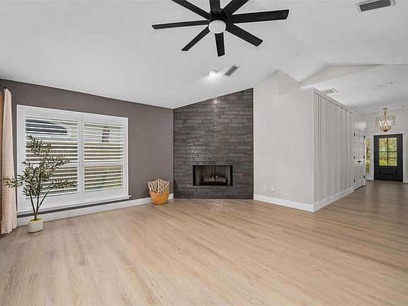 5th image of 9821 SW 34th Rd