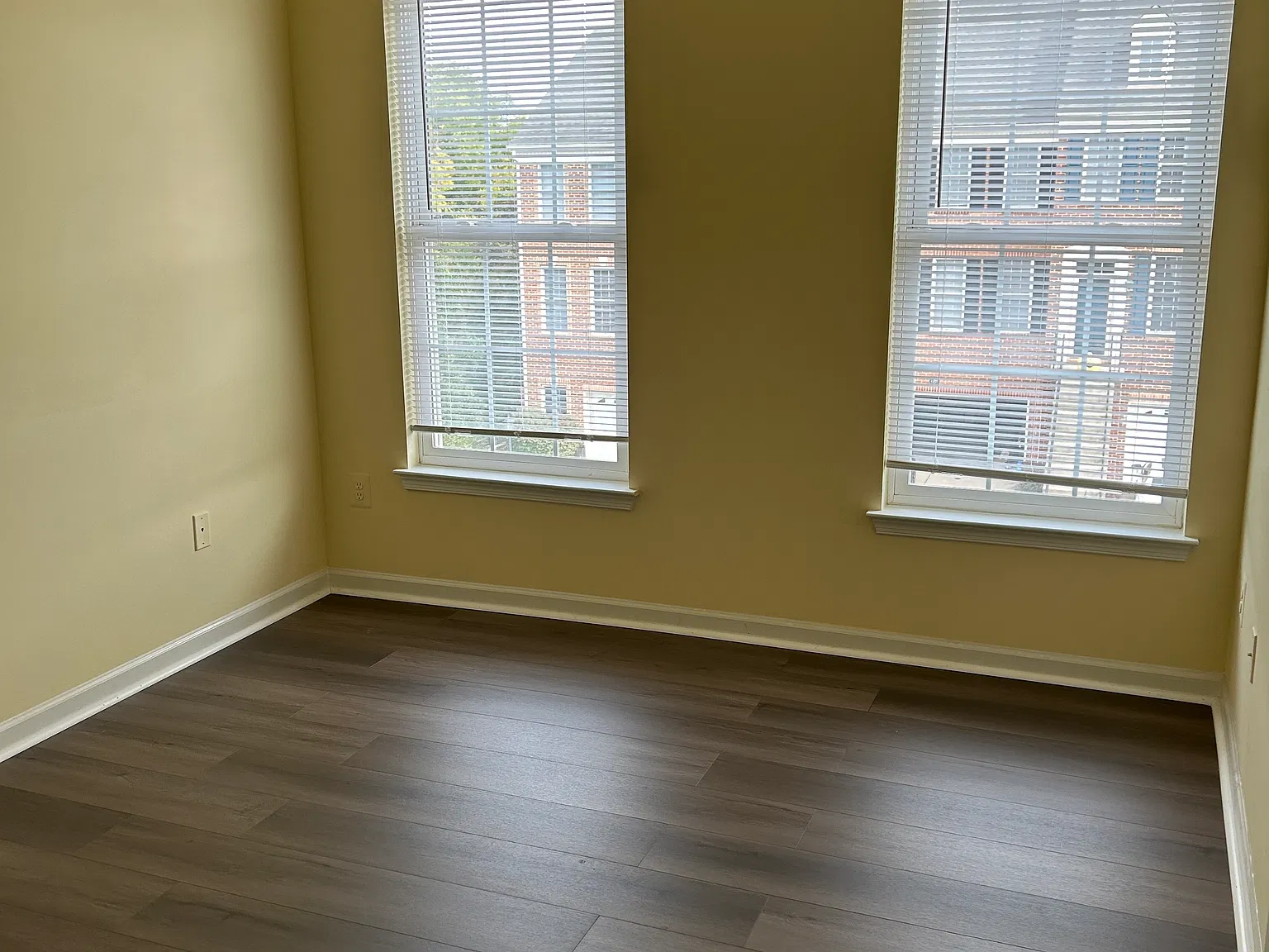 3 bed, 2.5 bath, 2538 sqft, $3,100 — Photo 3
