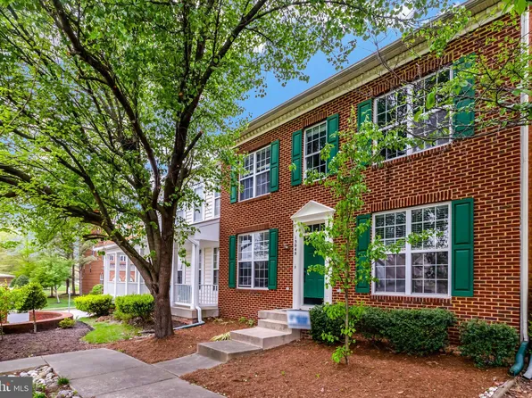 13048 Scotch Heather Pl, Woodbridge, VA 22192