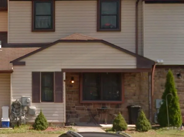 1009 Princeton Pl, Warminster, PA 18974
