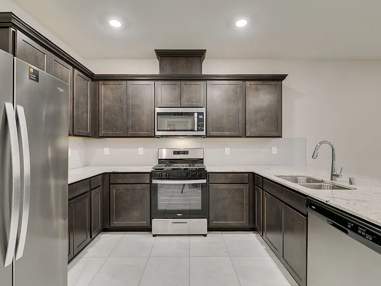 2604 Ercolano St — Photo 25
