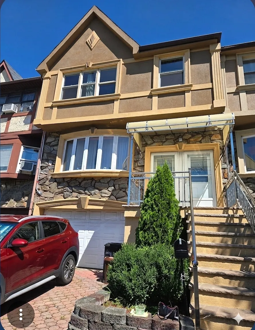 Richard Ln, Staten Island — Photo 1