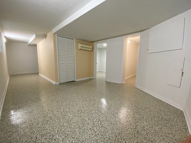 4924 S Karlov Ave #B — Photo 6