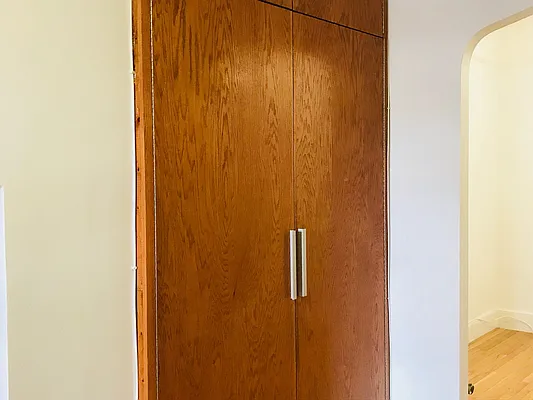 Rented by In Haus LLC | media 26