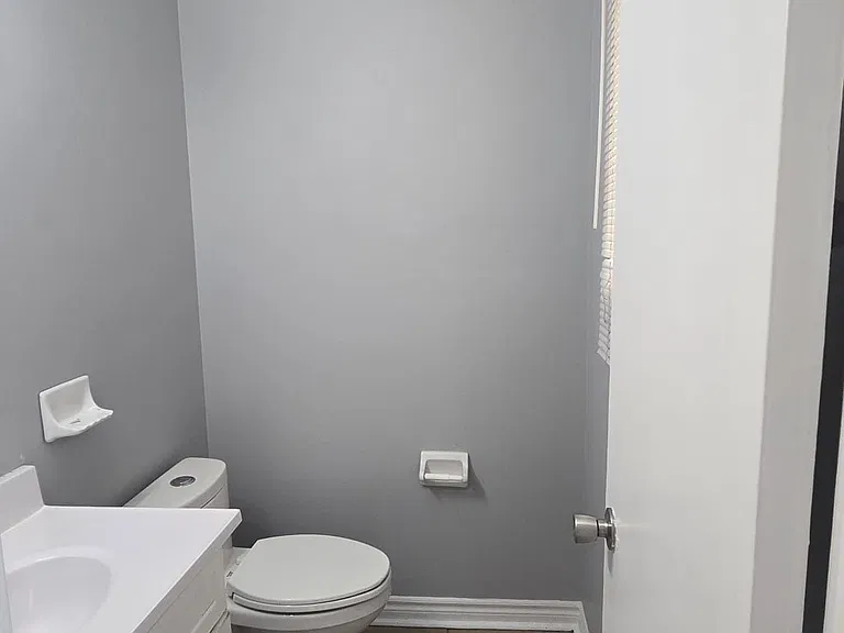 122 Kingswood Dr — Photo 31