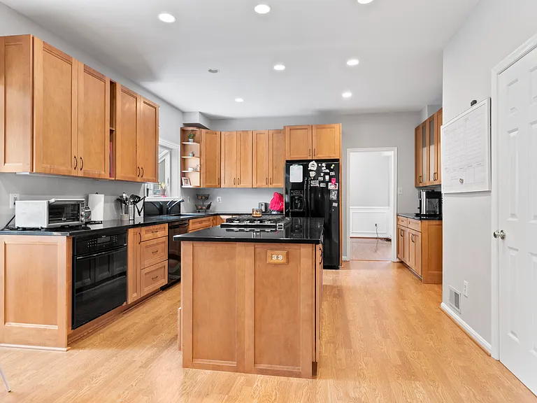 46450 Saffron Ct — Photo 9