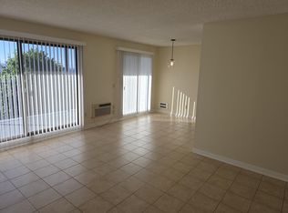 45 Eagle Crest Dr APT 304, Lake Oswego, OR 97035