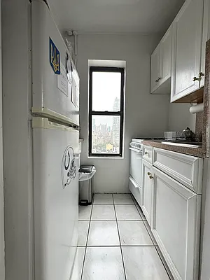 Rented by Green Home NY Realty LLC | media 5