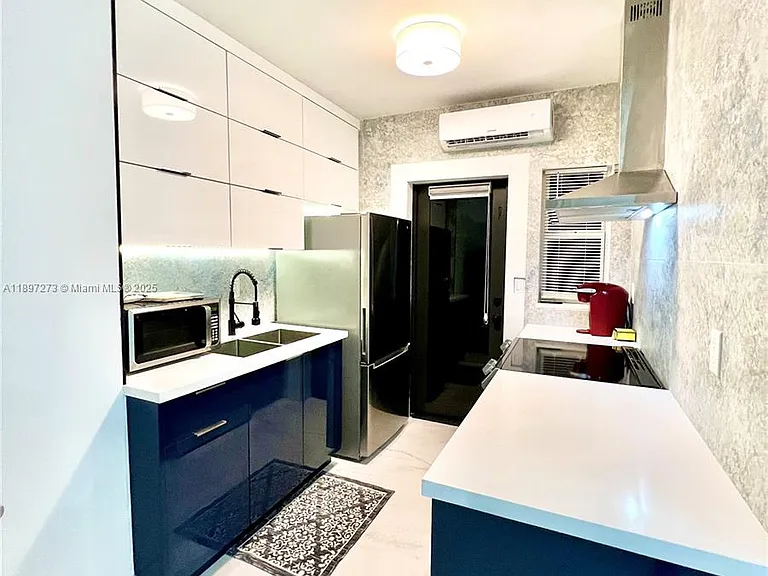 8270 NE 1st Pl — Photo 43
