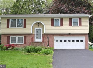 315 Devon Dr, Lancaster, PA
