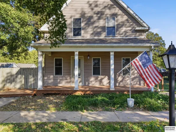 526 W 4th St, Wahoo, NE 68066