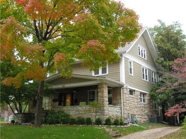 136 W 61st Ter, Kansas City, MO 64113
