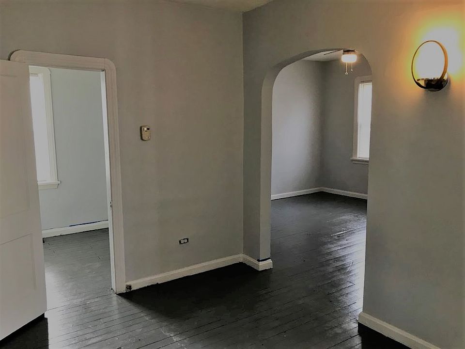 2nd image of 4071 E 68th St