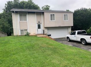 3905 Roslyn Ave, Kettering, OH 45429