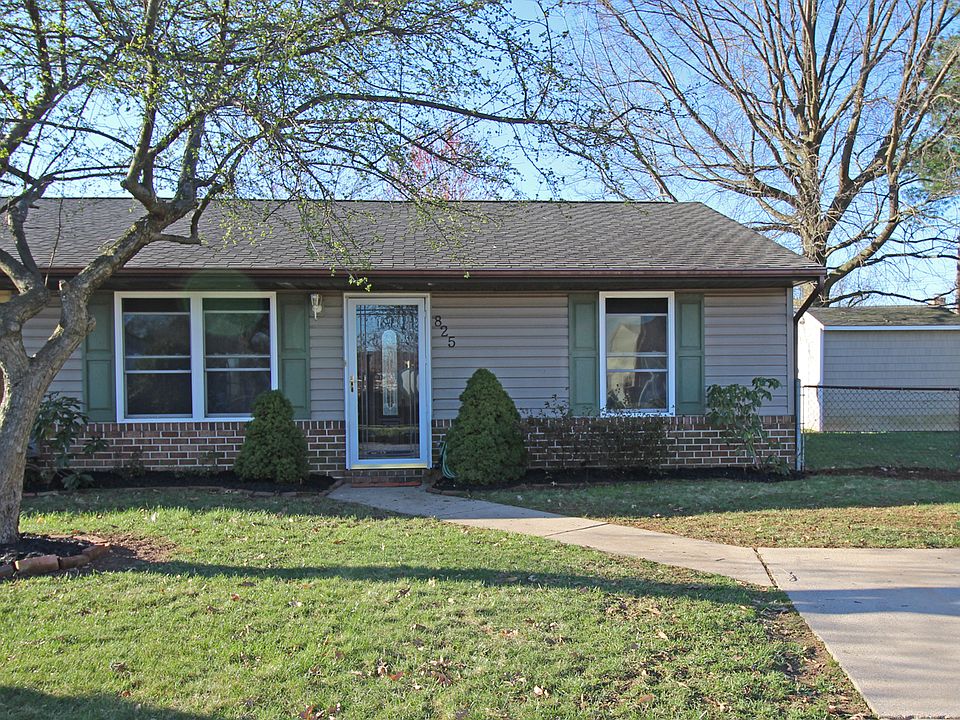 1st image of 825 Johahn Dr