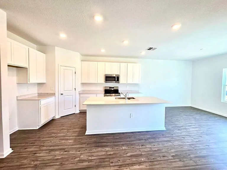 4590 SW 83rd Loop — Photo 5