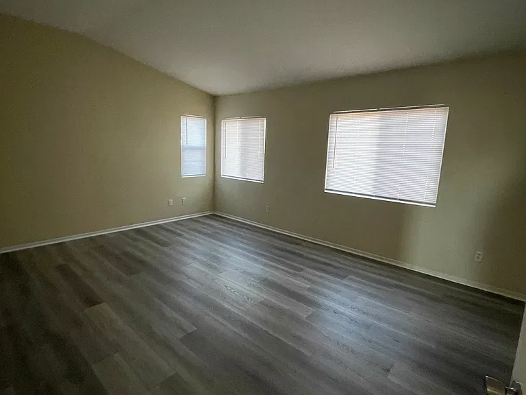 31936 Rosewood Ct — Photo 10